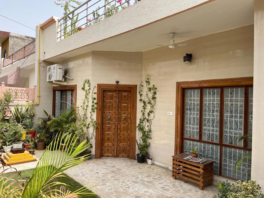 شقة Colonel'S Abode آغْرا المظهر الخارجي الصورة